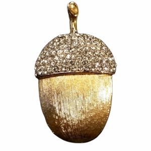 Vintage MARVELLA Brooch